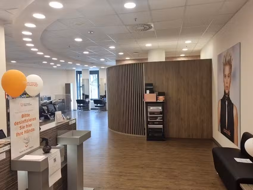 Essanelle Ihr Friseur Galeria Kaufhof D&uuml;sseldorf