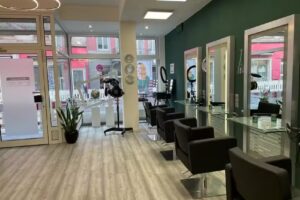 Farah Hair Design & Make Up