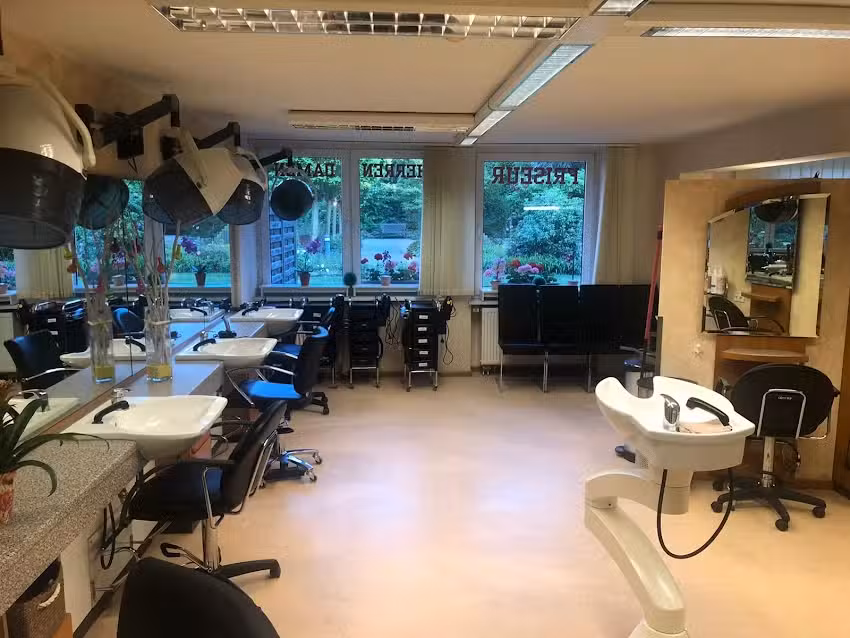 Friseur am Robinienplatz