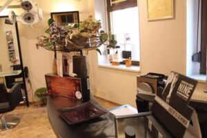 Friseur Angela Socher