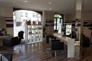 Friseur Beauty Cut/ Melanie Burgert