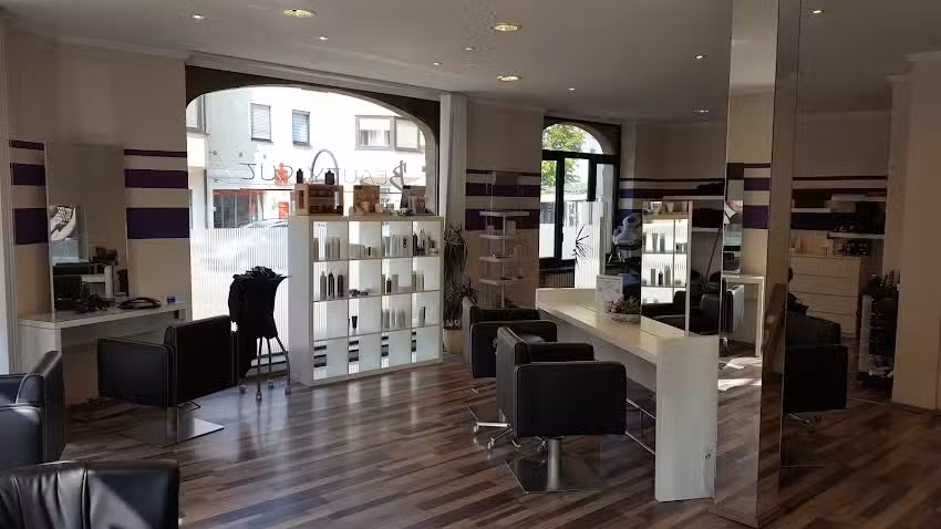 Friseur Beauty Cut/ Melanie Burgert
