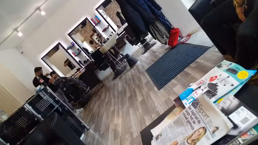 Friseur: Coiffeur Y&uuml;ksek Damen und Herrensalon