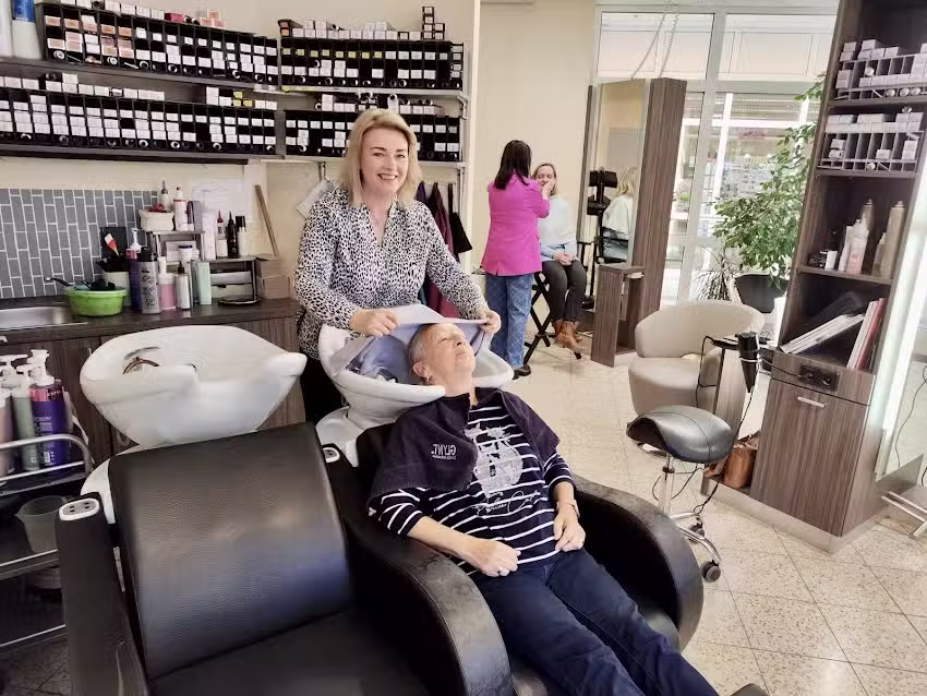 Friseur Die Haarschneider Sandra Schulz