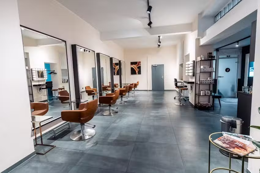 Friseur einfach sch&ouml;n Hair & Cosmetics in D&uuml;sseldorf