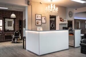 Friseur Extreme Hair in Ottobrunn &ndash; Haircolorist, Farbexperte, Blondspezialist, Balayage, Extensions, Barbar und Make-Up