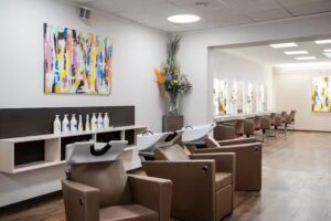 Friseur Gradlinig Cassel | Spezialist f&uuml;r Haarfarben und pr&auml;zise Haarschnitte in Kassel