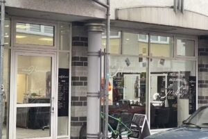 Friseur Haarmonie by &Ouml;zlem Gbr