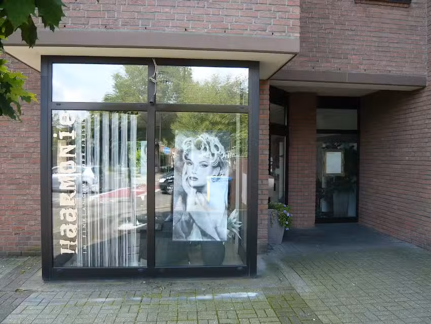 Friseur Haarmonie Inhaberin: Angela Failenschmid