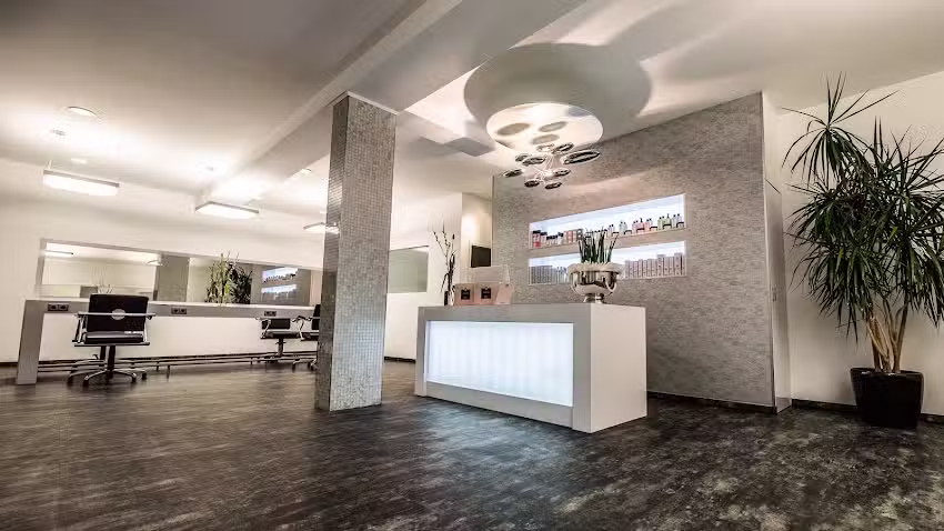 Friseur Hair & Wellness Inh.D.Wolff