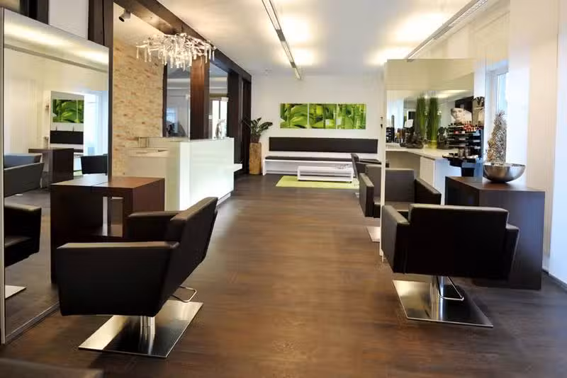 Friseur Heike Schweigert