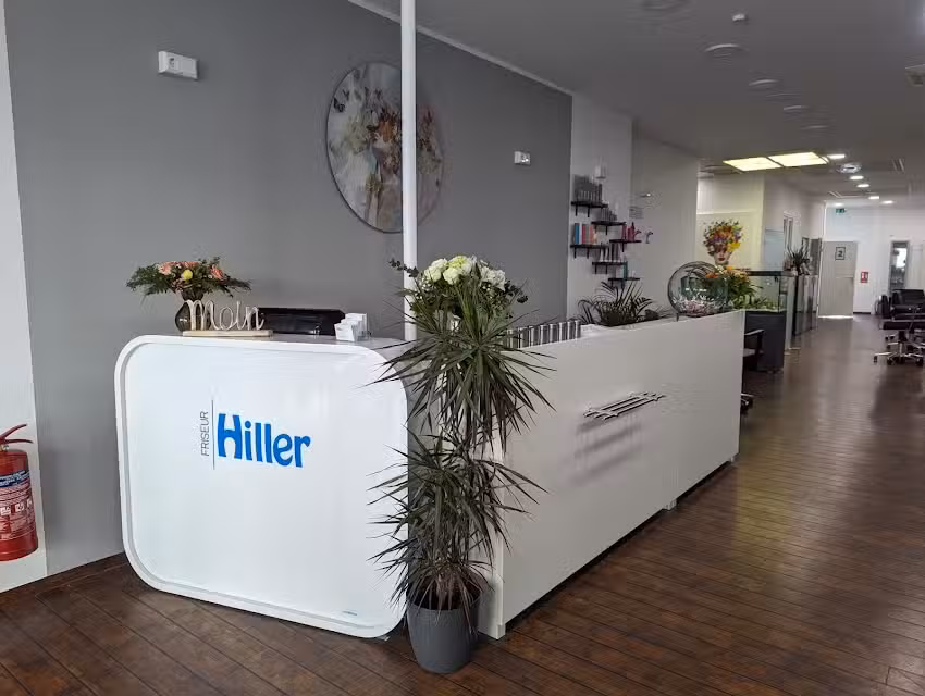 Friseur Hiller &ndash; Collegienstra&szlig;e 77