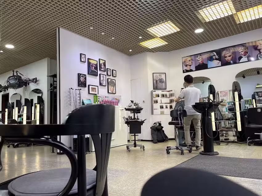 Friseur HUNG STYLE