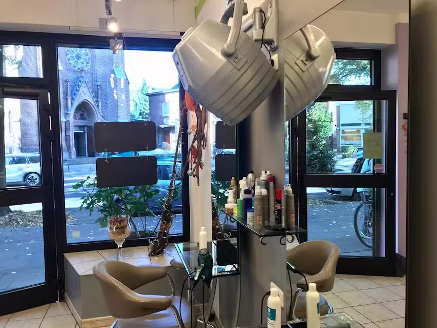Friseur K&ouml;ln &ndash; Vesna Perings Haartechnik