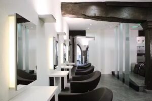 Friseur Konstanz J.7 hair lounge