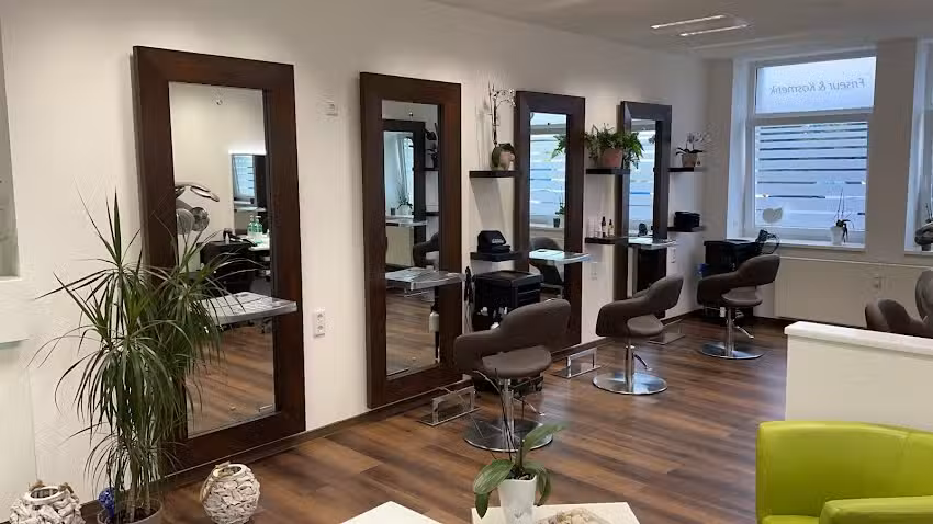 Friseur & Kosmetik Haarfein M&uuml;hlhausen