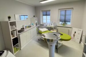 Friseur & Kosmetik JaNINE