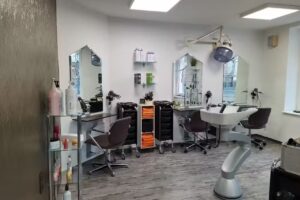 Friseur Kreativ Neue Linie GmbH