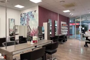 Friseur LA PARISIENNE &ndash; N&uuml;rnberg im R&ouml;thenbach Center &ndash; Klimatisierter Salon