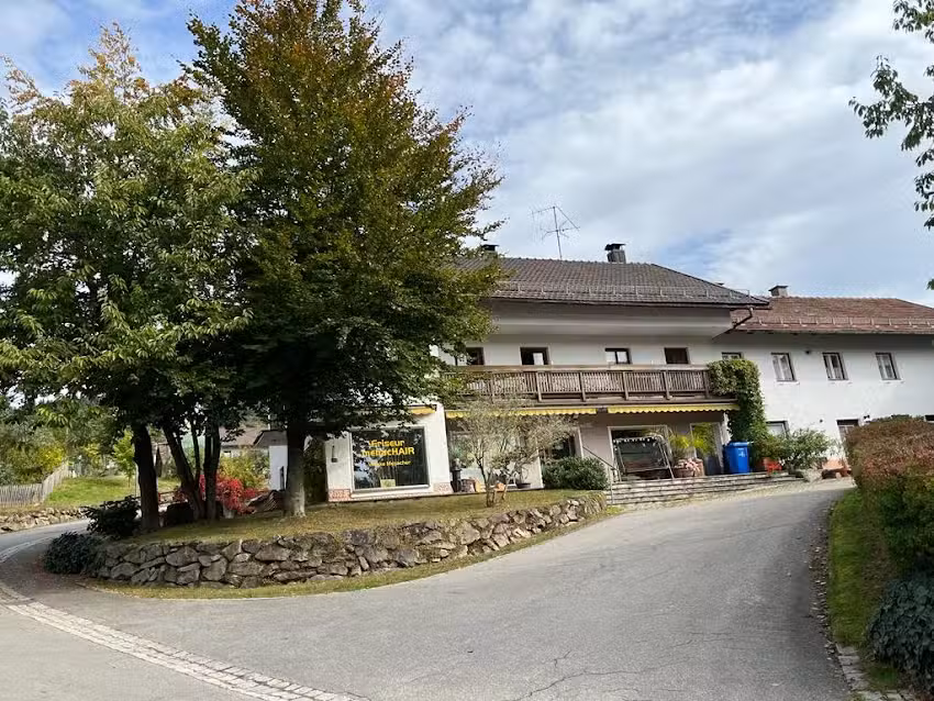 Friseur MenacHair &ndash; Wenke Menacher