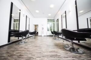 Friseur | Mirlind Inspiriert Ihr Haar | Balayage Experte Hannover | Locken / Curl