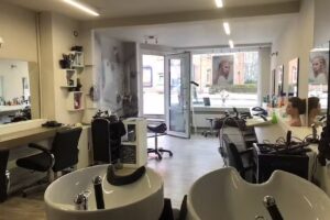 Friseur Nauzad