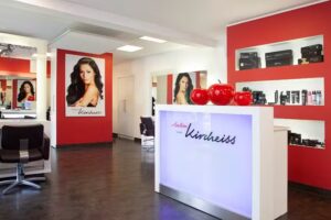 Friseur Poing Damen & Herren Salon Kircheiss
