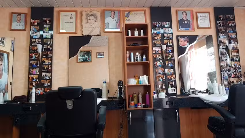 Friseur-Salon Bernardo und Laura . Mannheim Sandhofen