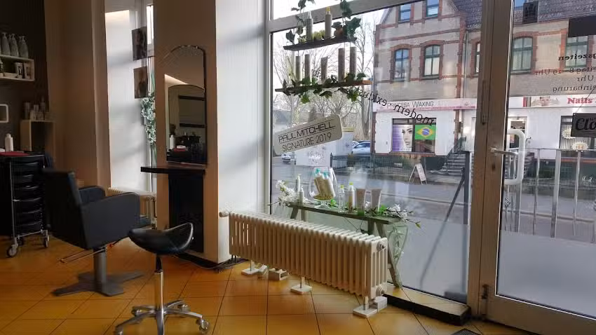 Friseur Salon &bdquo;Hair Expert &ldquo; -Mahlsdorf .Inhaberin :Sandra Leineweber
