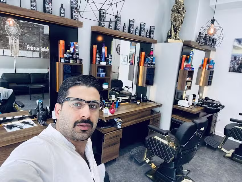 Friseur Salon K&ouml;nig