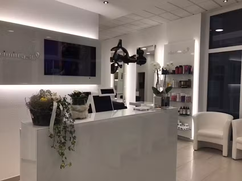 Friseur Schnitt Stelle in Emmerthal