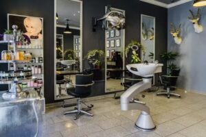 Friseur Seitenscheitel