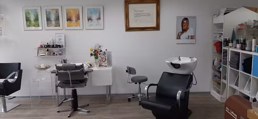 FRISEUR STUDIO FOUR SEASONS