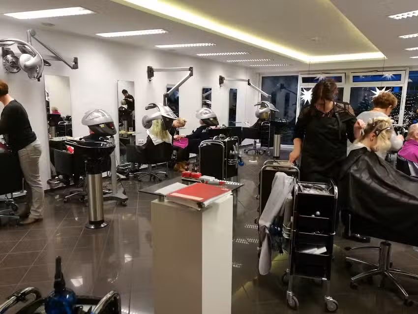 FRISEUR TEBBE