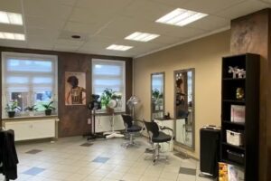 Friseur Titus Fris&ouml;re