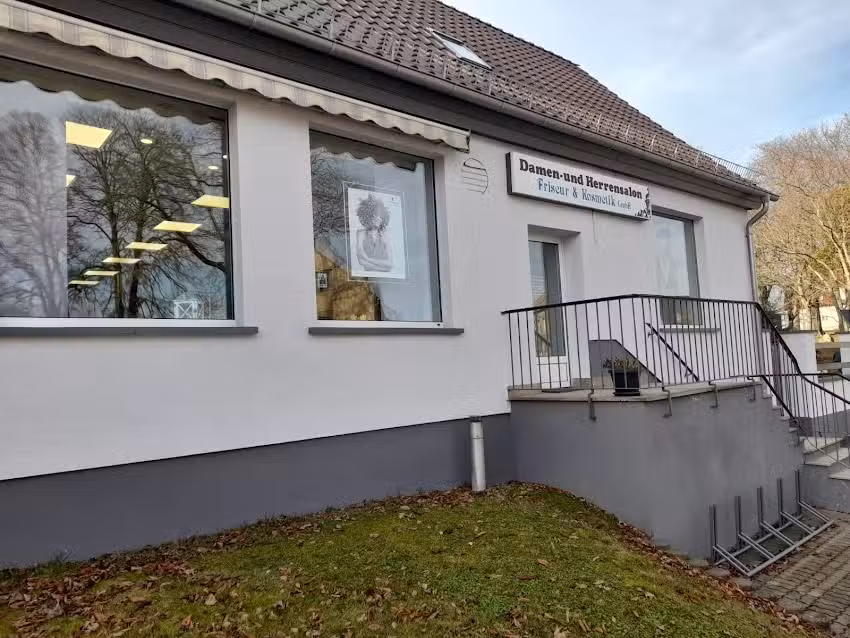 Friseur und Kosmetik Charmant GmbH