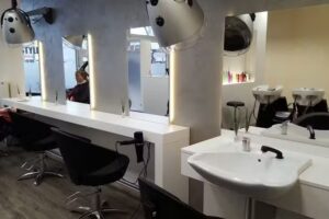 Friseur und Kosmetik GmbH