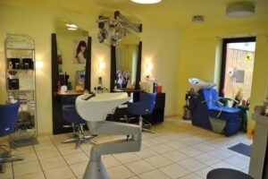 Friseur und Kosmetik Salon Schnittpoint