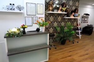 Friseur und Per&uuml;ckenstudio K&ouml;nig