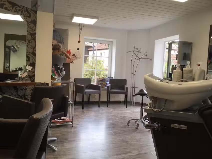 Friseur Varbenschnitt (Varbenblind)
