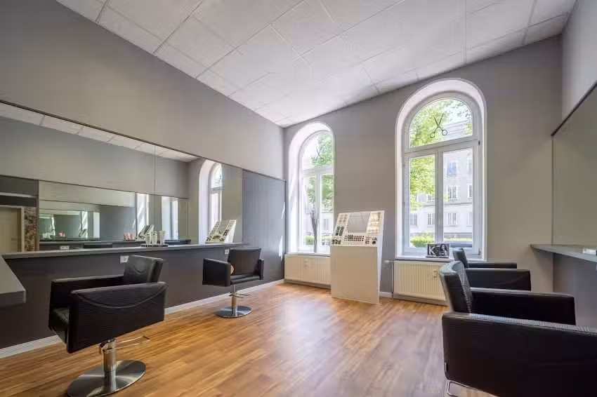 Friseur VOLLWERKSTIL HAIR & BEAUTY