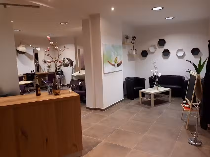 Friseurmeisterin Silvia Olbrich