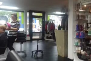 Friseursalon 77 – Azime ÖZDOĞAN