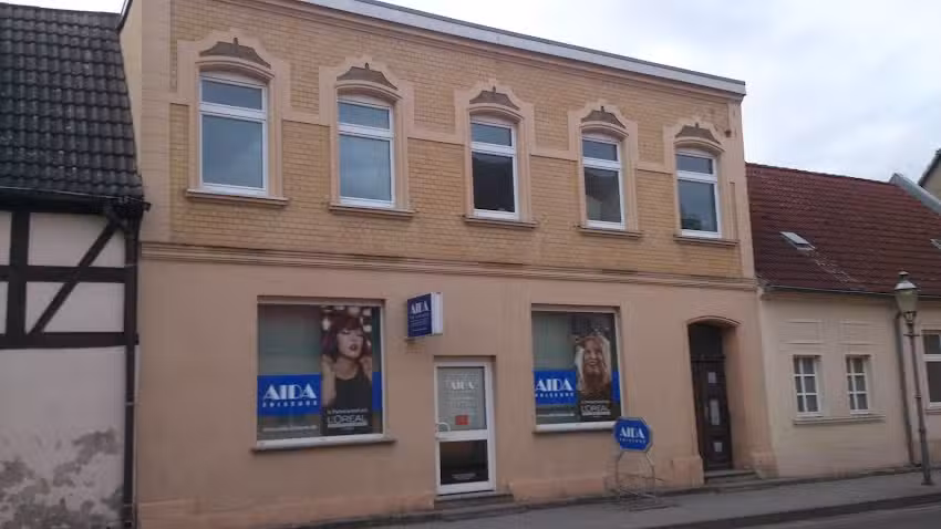 Friseursalon AIDA Friseur-, Kosmetik- und Sch&ouml;nheitspflegegesellschaft mbH