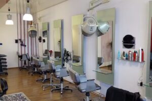 Friseursalon Brushcut Carmen Maas
