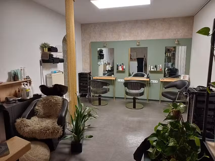 Friseursalon G&oslash;ldenCut Hair and More