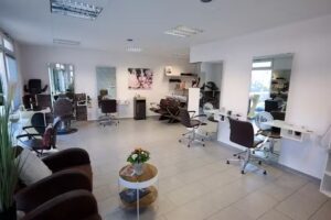 Friseursalon Haarbalance Inh. Christina Csorba