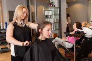 Friseursalon Haarchitektur &ndash; Ihr Stylist f&uuml;r Haare und Make up in L&uuml;neburg