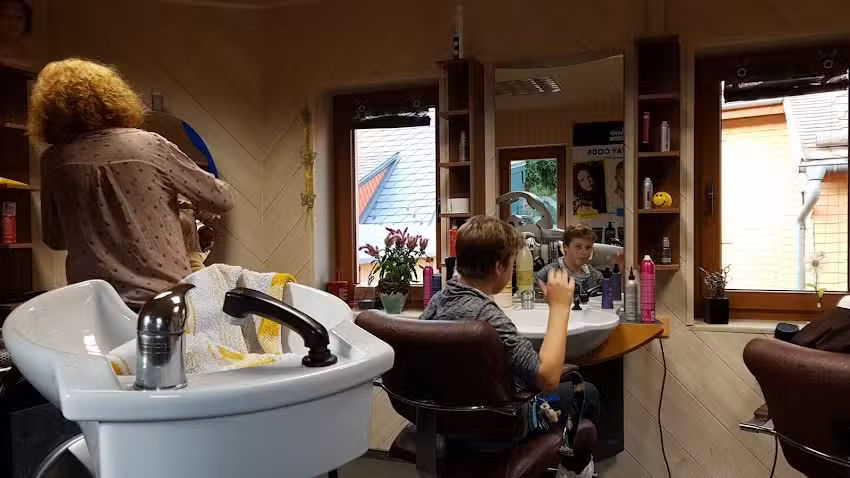 Friseursalon Haareszeit