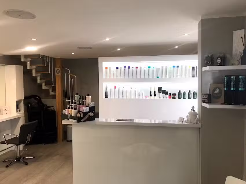 Friseursalon Haarkurve Friseurmeister Mathias Bartsch